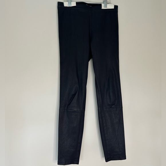 Vince 💯 % Leather Leggings in Dark Navy Blue - Picture 7 of 12